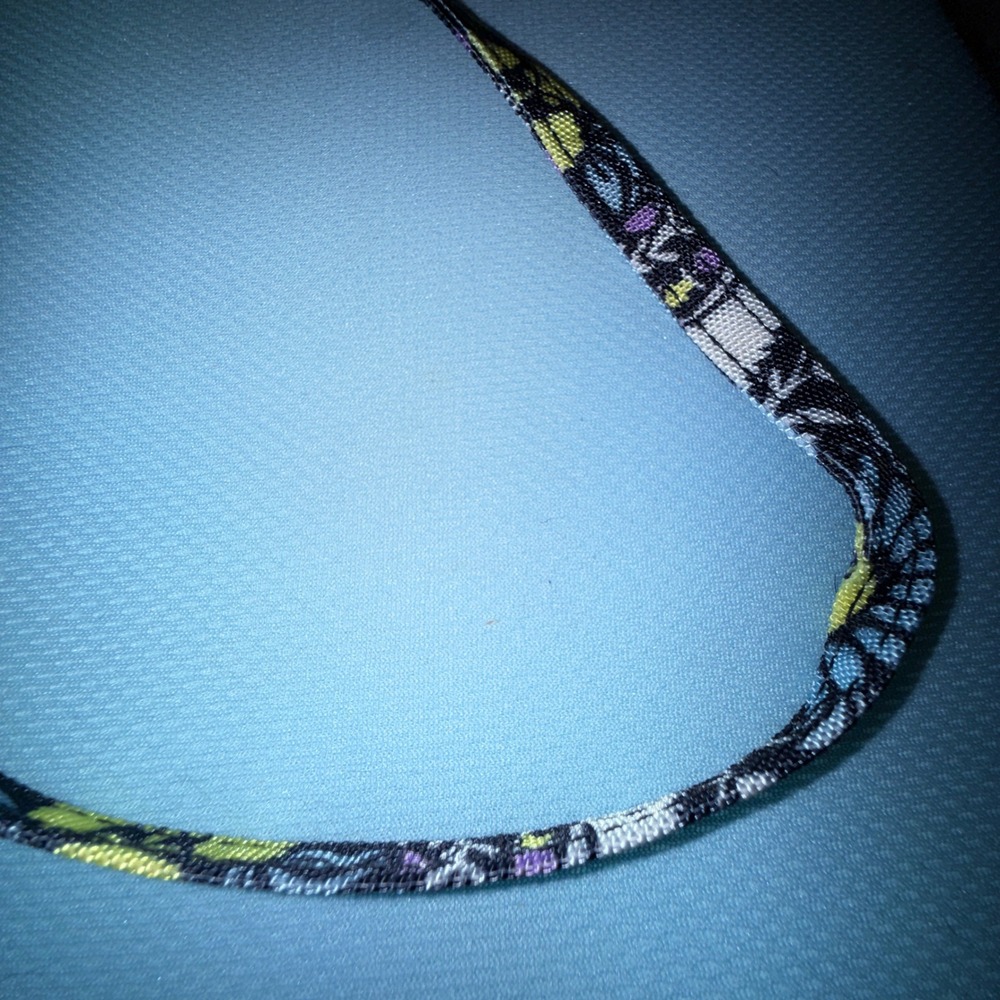 Vera Bradley ReActive Lanyard NEW Plaza Medallion Recycled Blue Black - Picture 2 of 4